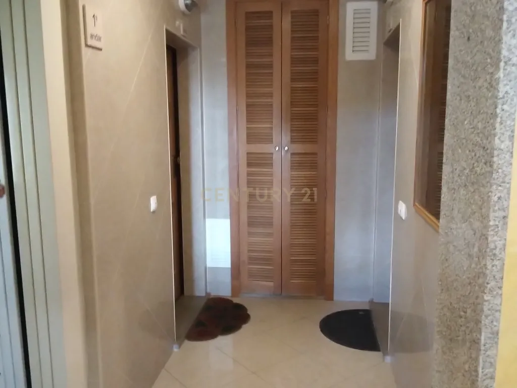 Apartamento T3 em Almancil, condomínio com Piscina, Jardim e Garagem - Image 4