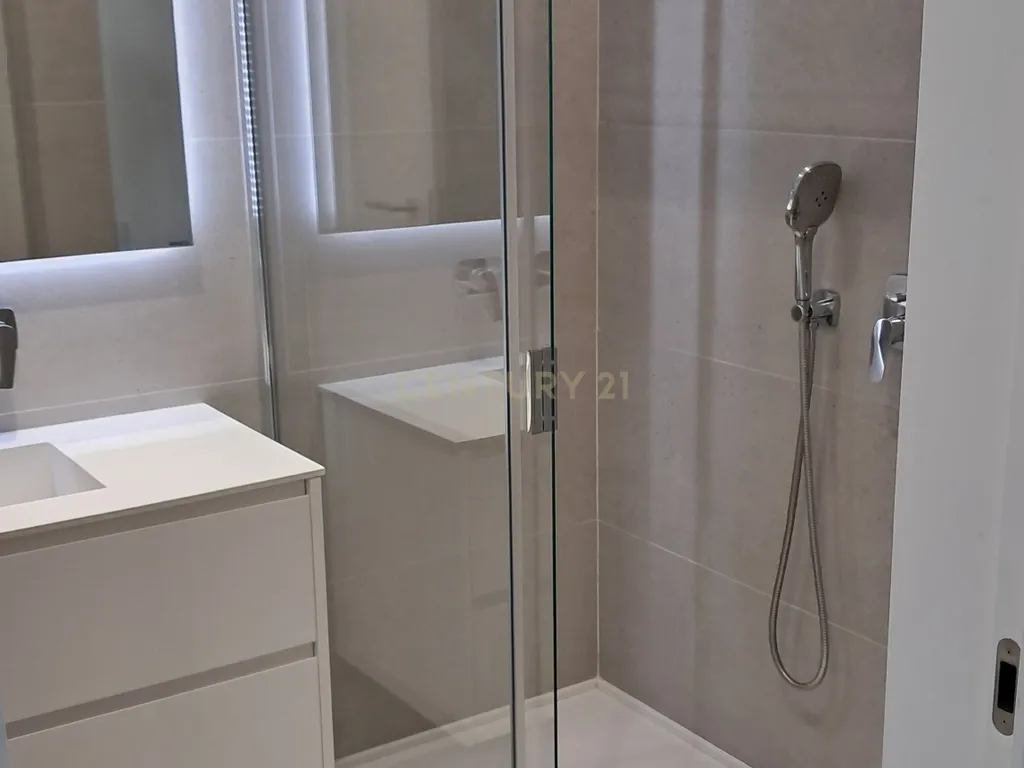 Luxuoso Apartamento T2 em Carcavelos Cascais - Image 24