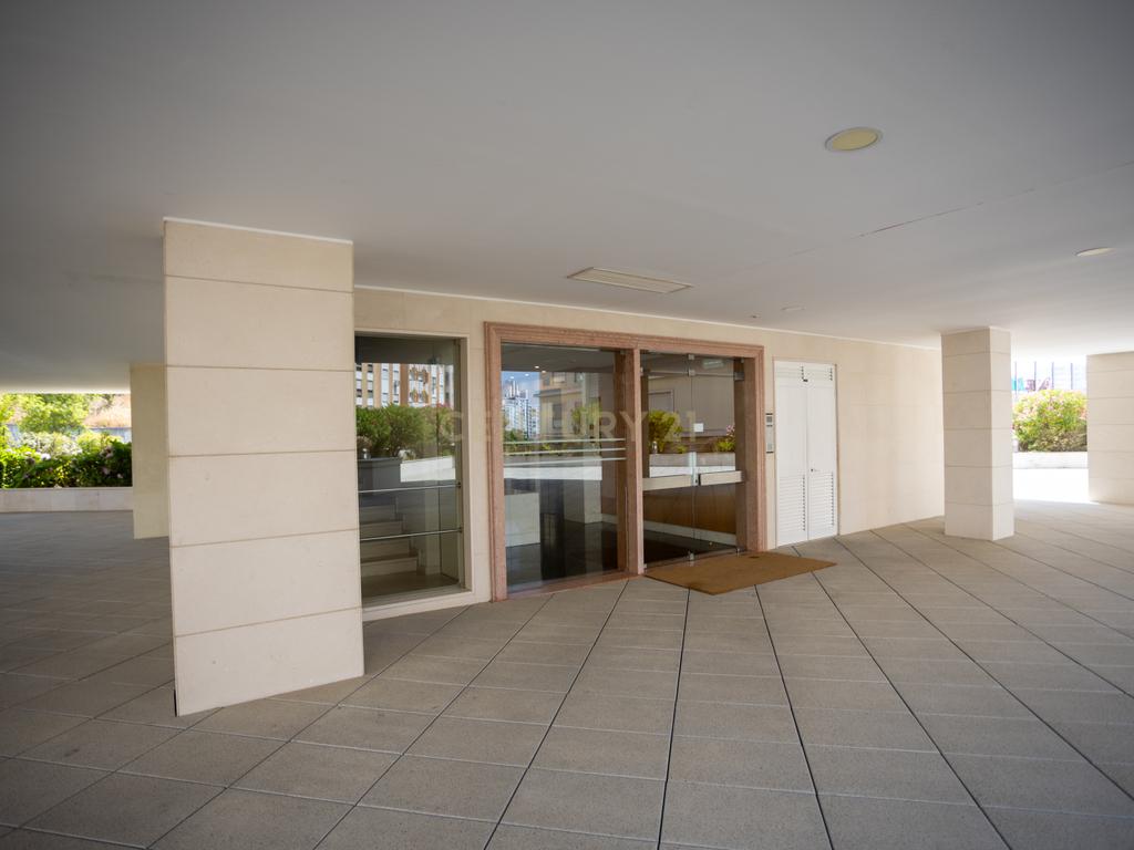 T3 com 160 m², Box para 2 carros e Arrecadação – Lumiar / Ameixoeira - Image 19