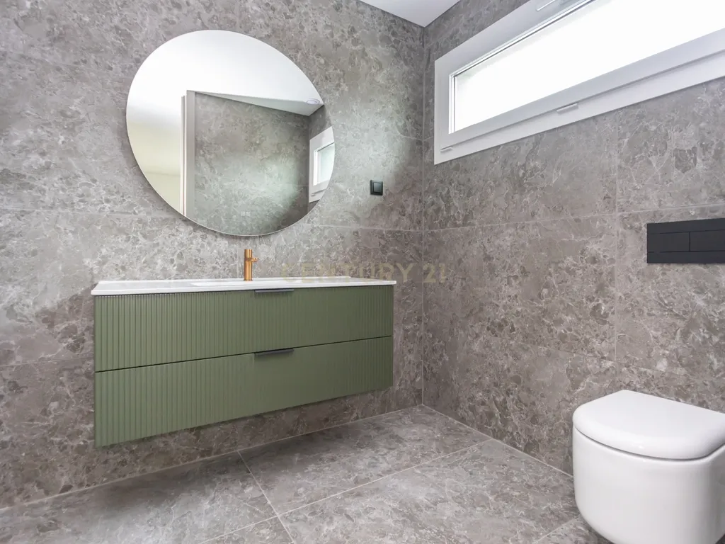Mais que uma casa é um refugio de conforto e elegância ! - Image 48