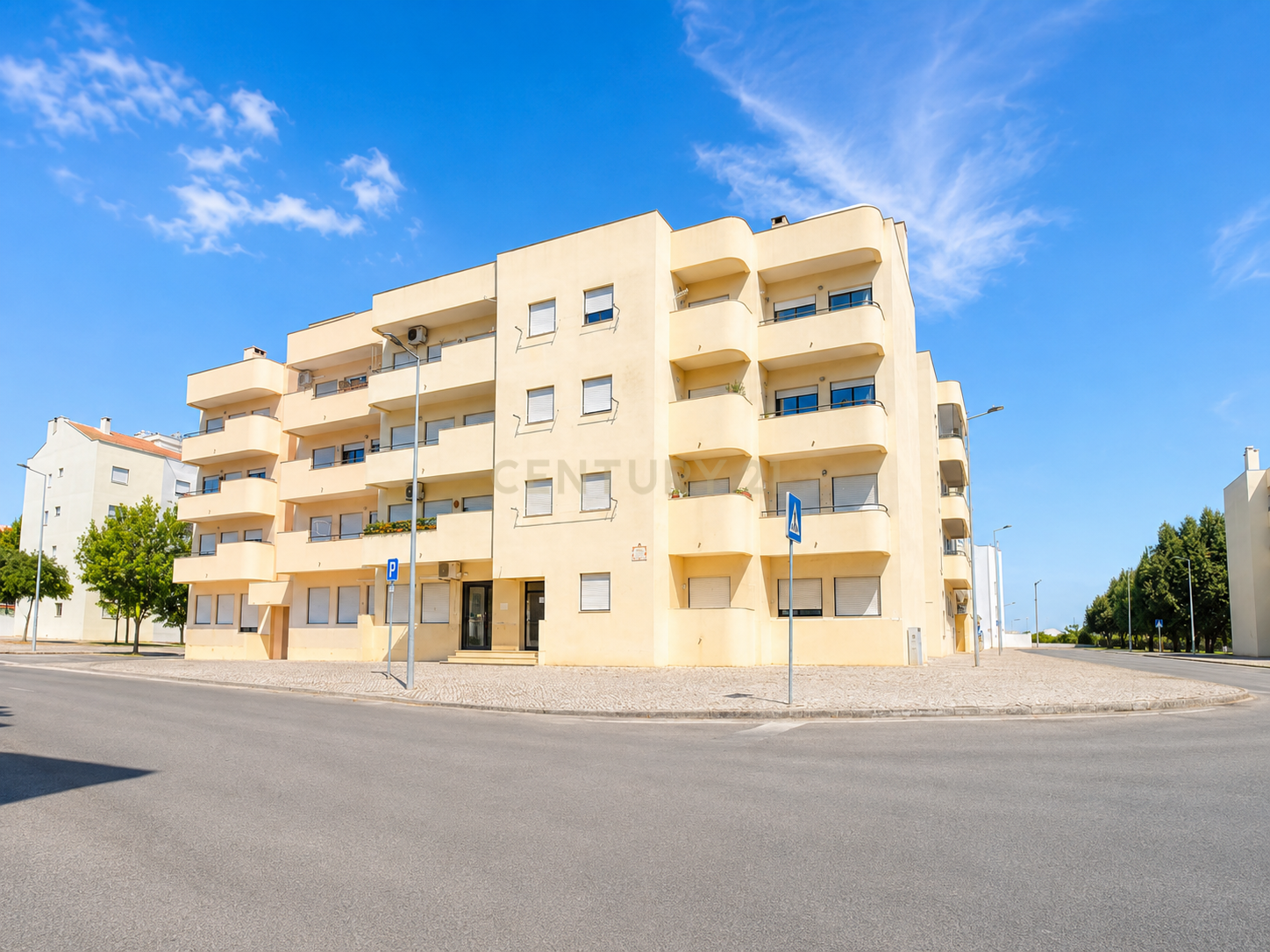 Fotografia 3 de Espaçoso Apartamento T3  com Arrecadação em Pinhal Novo, Palmela