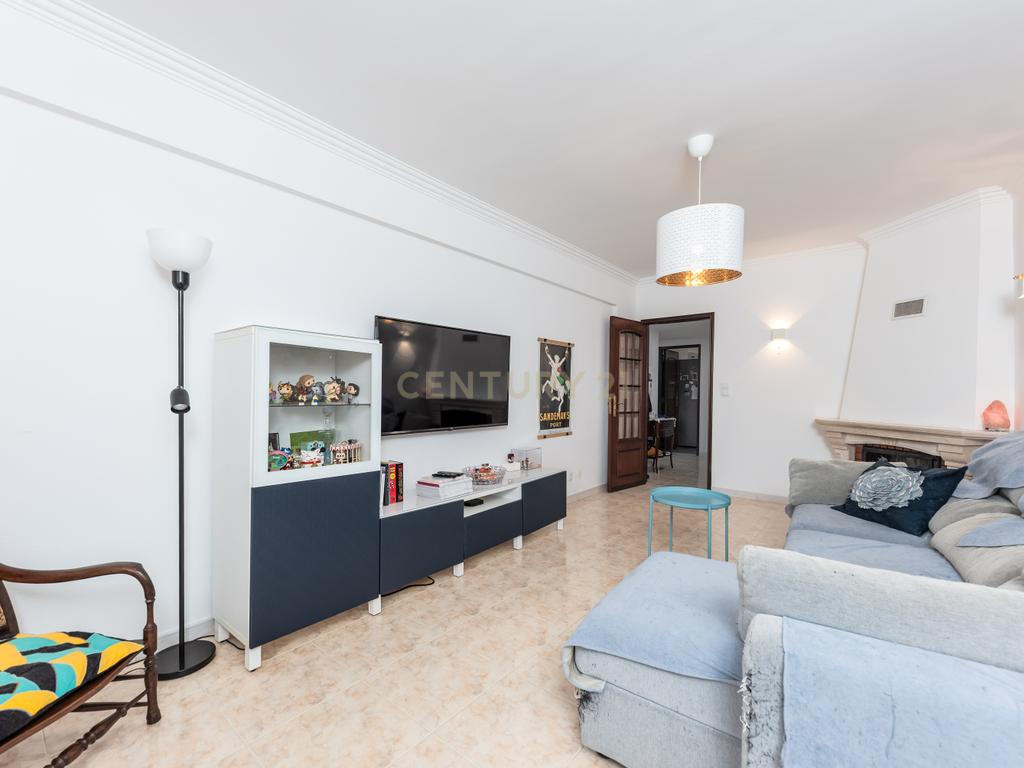 Apartamento T2 + 1 em Agualva-Cacém - Image 12