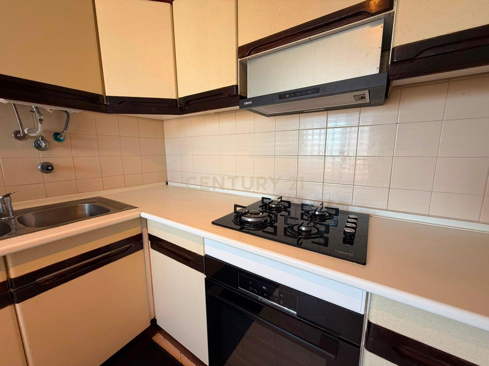 Fotografia 10 de Apartamento T2 com vistas deslumbrantes sobre o rio no centro de Portimão