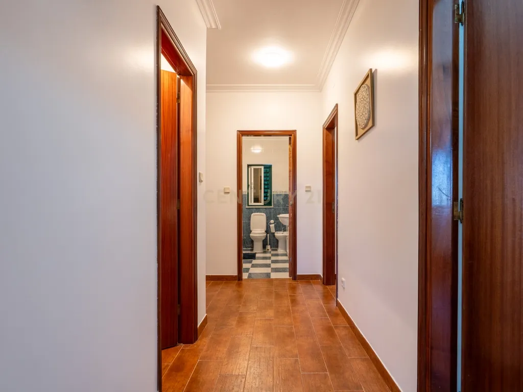Espaço, Natureza e Tranquilidade: Moradia T6 em Cabril - Image 44