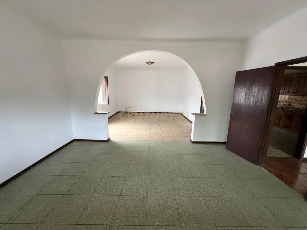 🏡 Moradia Isolada de 4 Frentes – Vila Verde da Raia, Chaves - Image 3