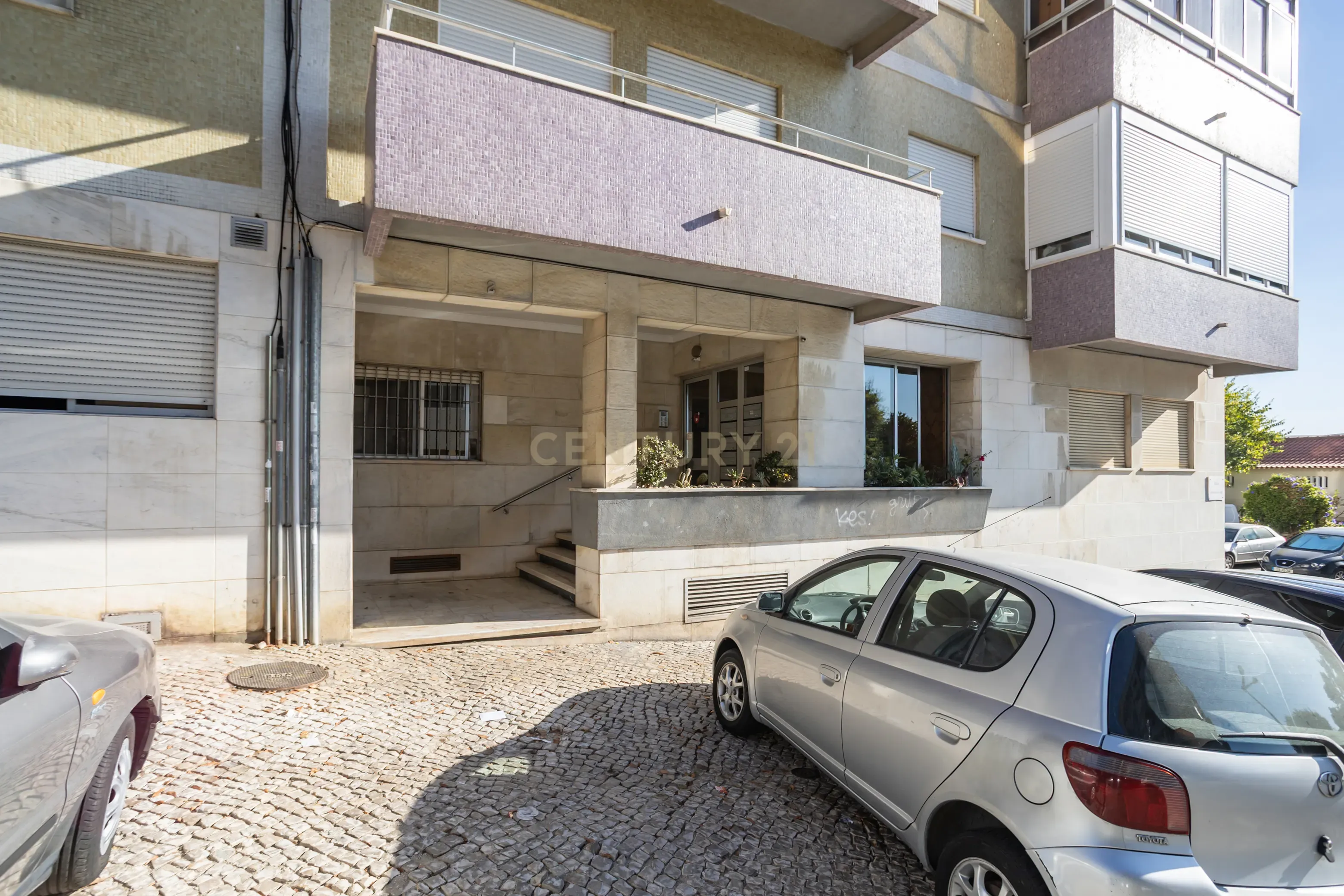Fotografia 4 de Apartamento T3 em Almada com Excelente Localização