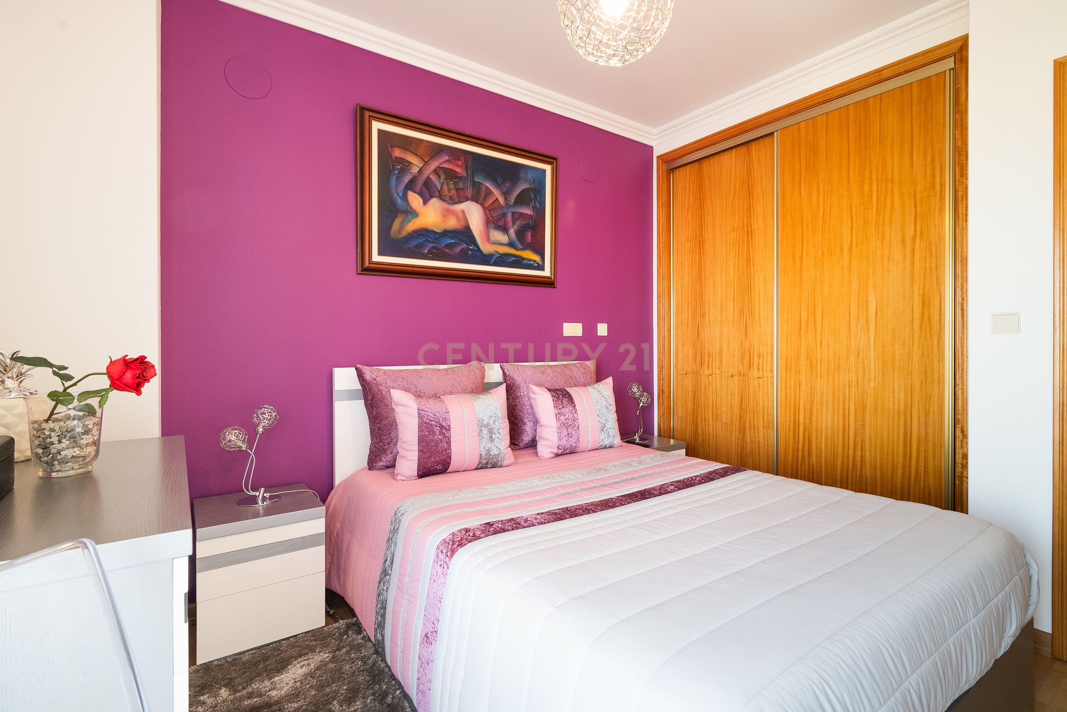 Fotografia 10 de Apartamento T2 – Jardim da Radial, com 2 elevadores e arrecadação