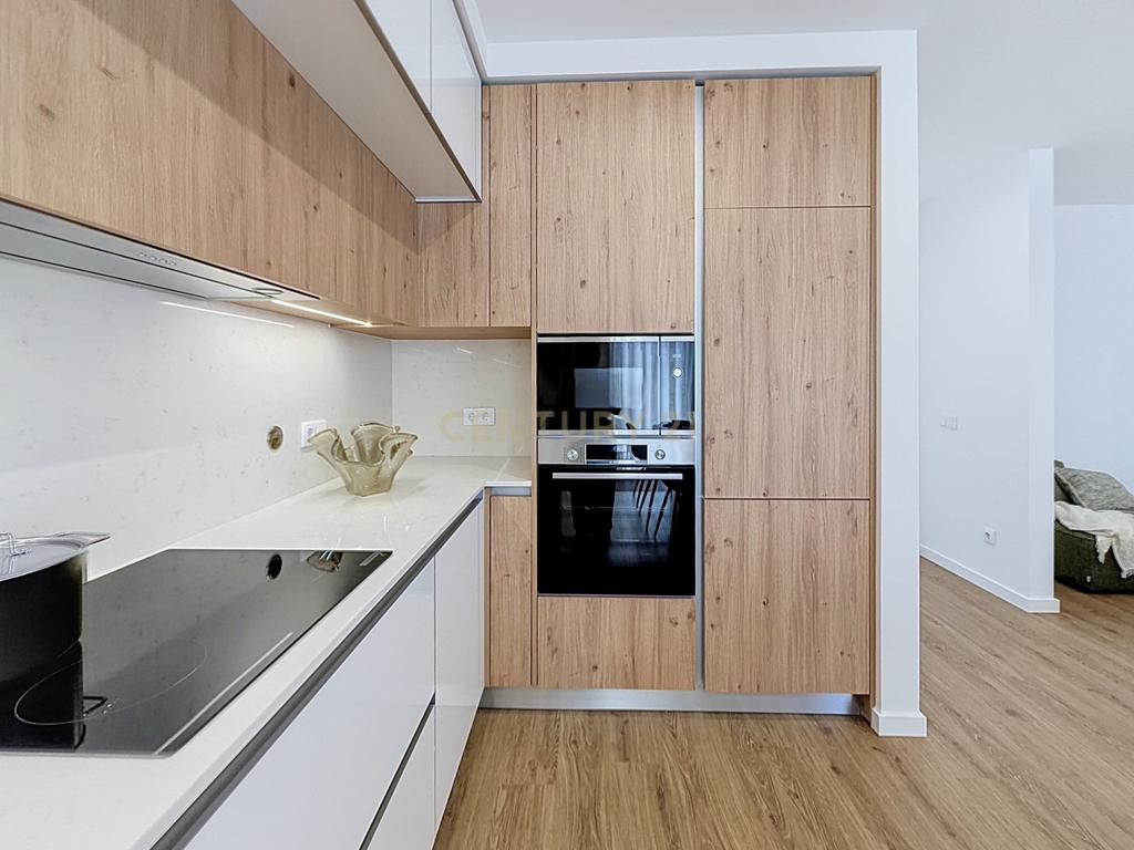Apartamento Novo com Terraço e Piscina Privativa em Nazaré - Image 16