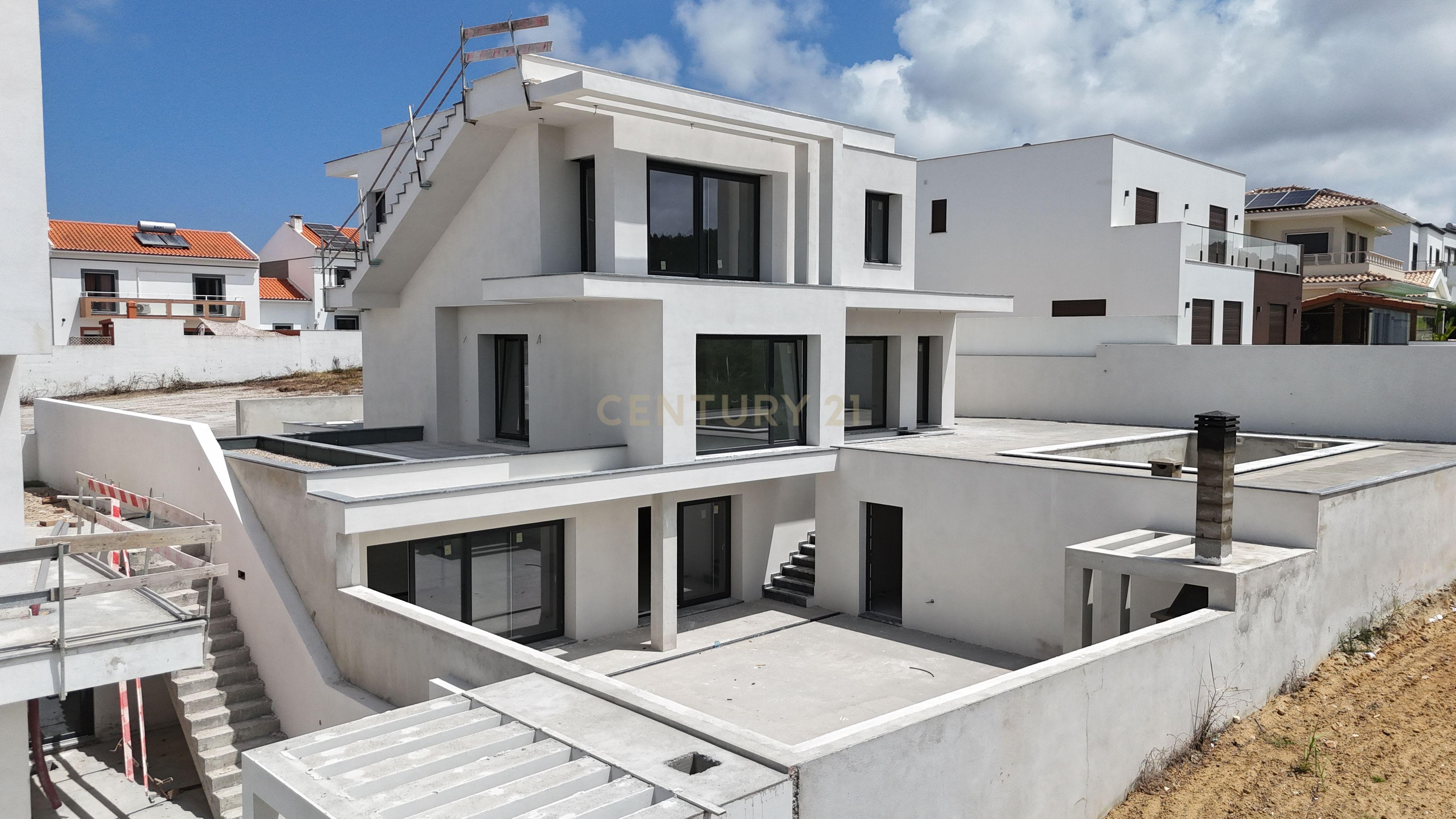 Fotografia 4 de Moradia T4  de luxo com piscina aquecida e Rooftop na Urbanização Paraíso — Peniche