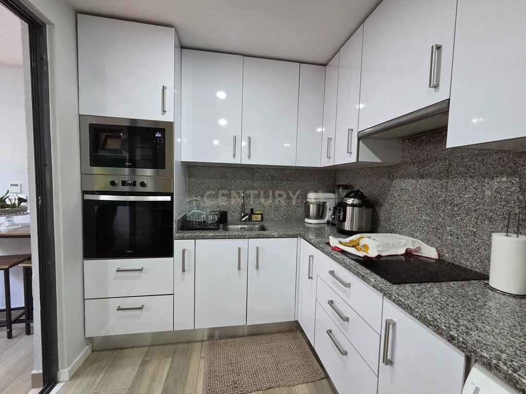 Moradia T3 remodelada – Torre da Marinha, Seixal - Image 6