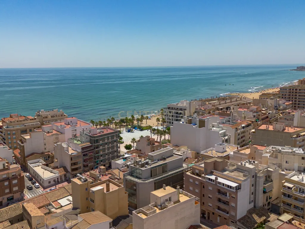 Apartamento virado a sul perto da praia de La Mata - Image 23