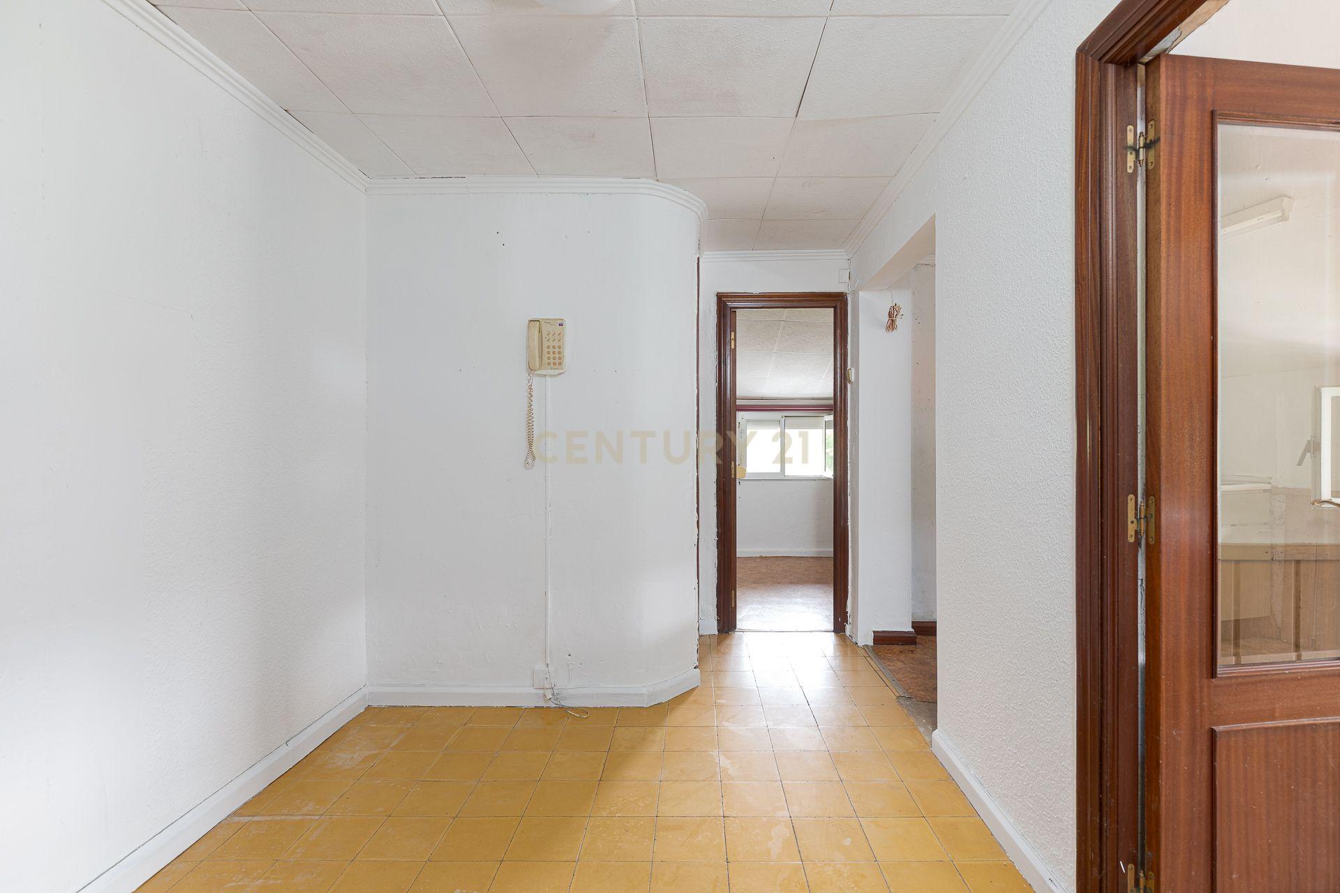 Apartamento alto em Zumaia: Transforme este espaço no seu lar ideal, por um preço incrível - Image 2