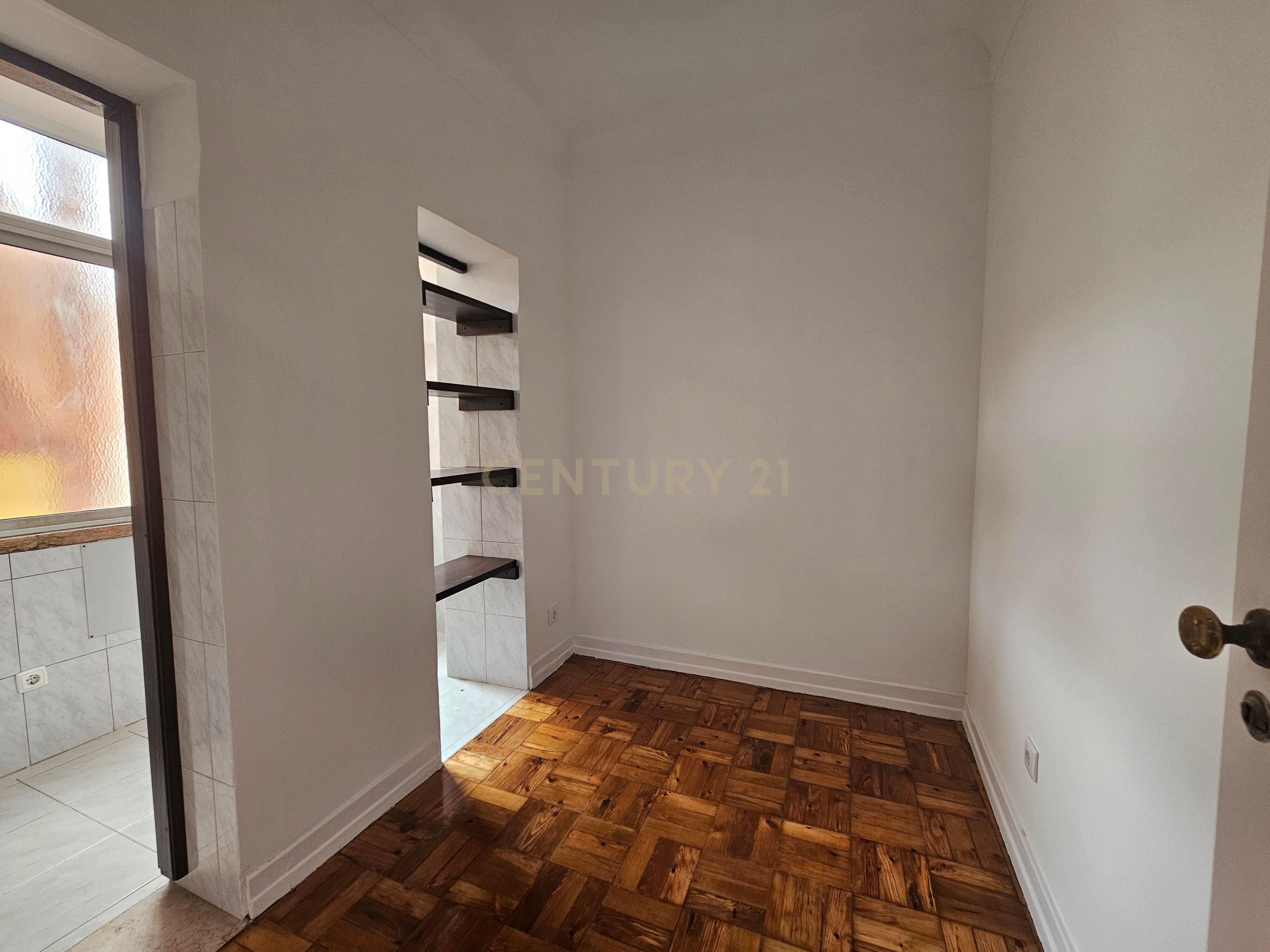 Fotografia 12 de Excelente Oportunidade T2+1 nas Avenidas Novas | Av. 5 de Outubro