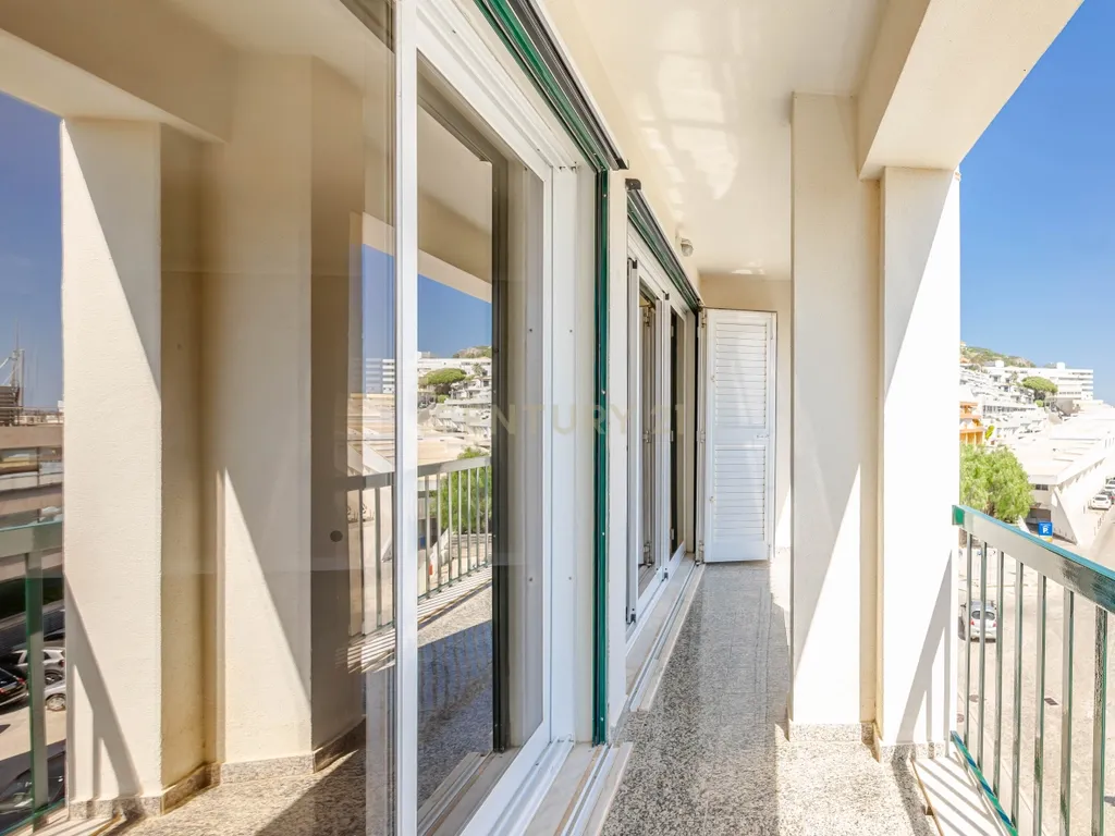 Magnífico T3 Duplex junto a praia de Sesimbra - Image 39