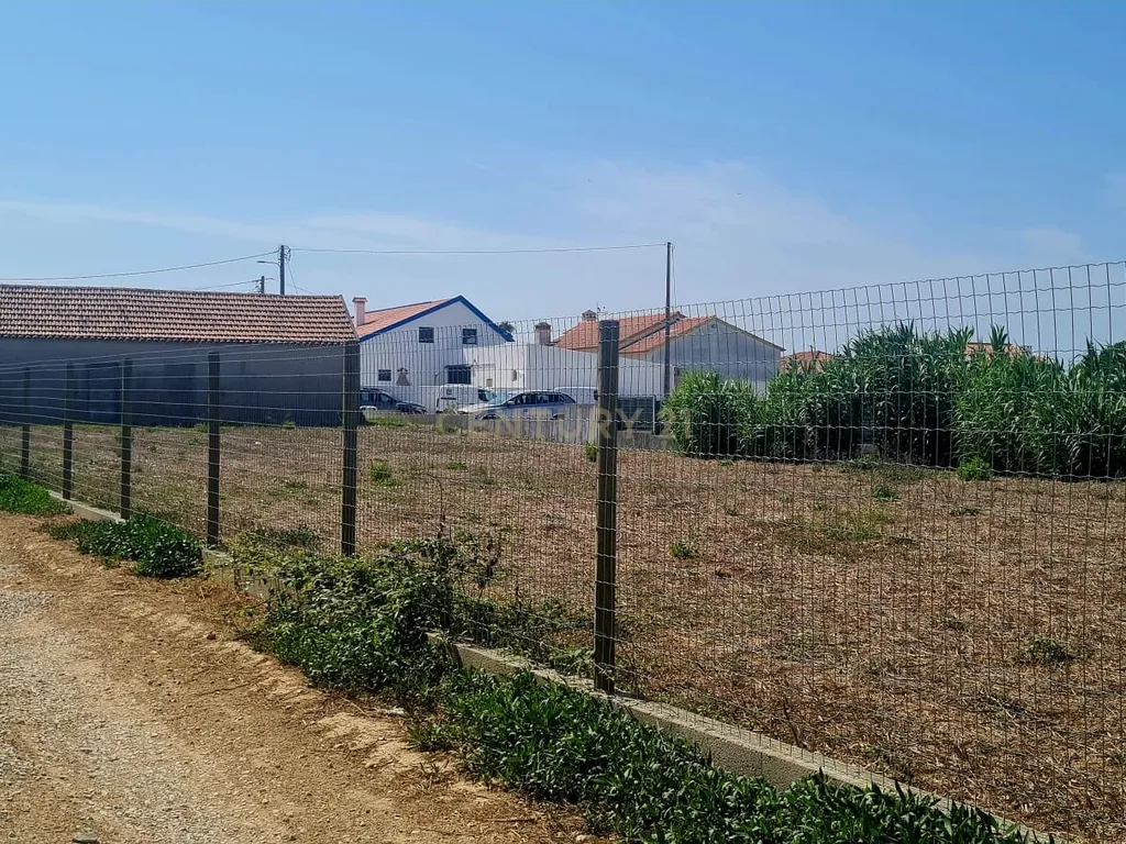 Terreno Urbano com 1.661m2, com capacidade construtiva de 498m2 em Azoia - Sesimbra - Image 10