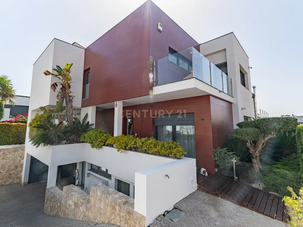 Moradia Geminada T4 em Carcavelos, Sassoeiros - Image 1