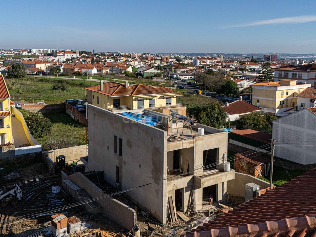 Moradia de Luxo T4 com Rooftop | Nova Construção | São Domingos de Rana – Cascais - Image 18