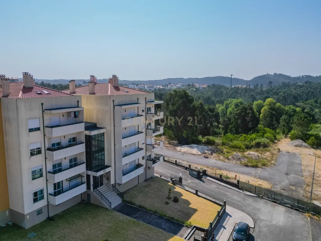 Apartamento T3 como novo, garagem privada, Chã, Tavarede, Figueira da Foz - Image 8