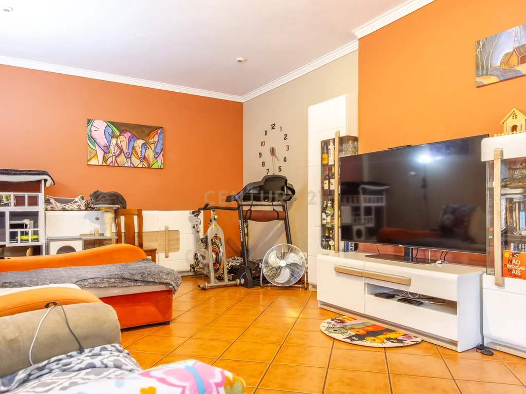 Apartamento T3 Alto do Seixalinho, Barreiro - Image 11
