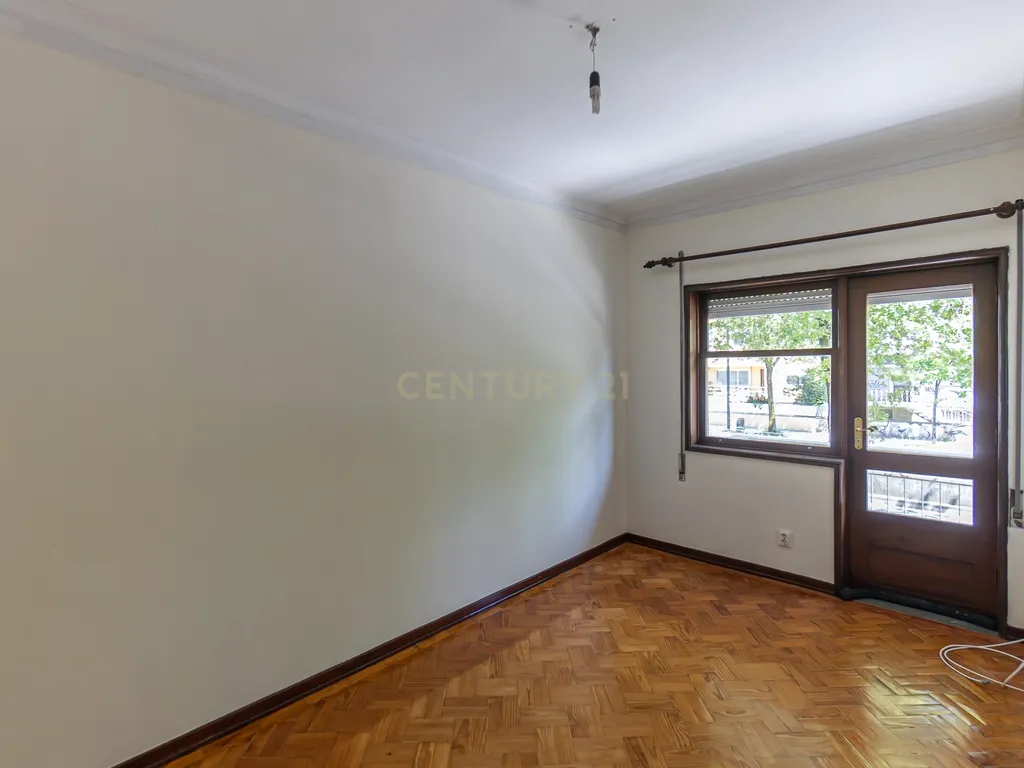 Andar Moradia T5 – Antas, Avenida Fernão de Magalhães – Porto - Image 28
