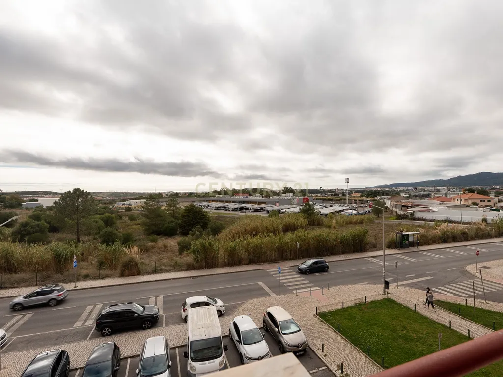 🏡 Apartamento T2 com varanda e vista desafogada - Image 20