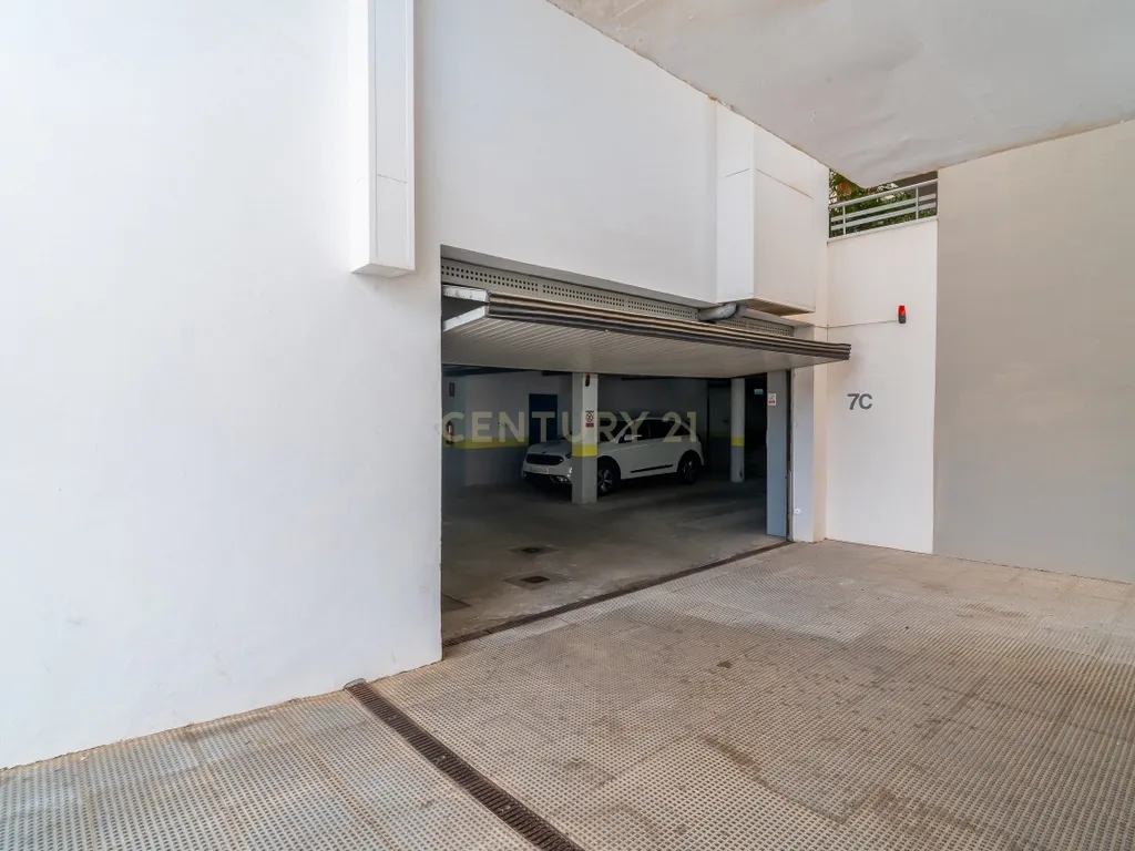 🌅 Charmosa Penthouse com Grande Solário Privativo em La Cala de Mijas - Image 20