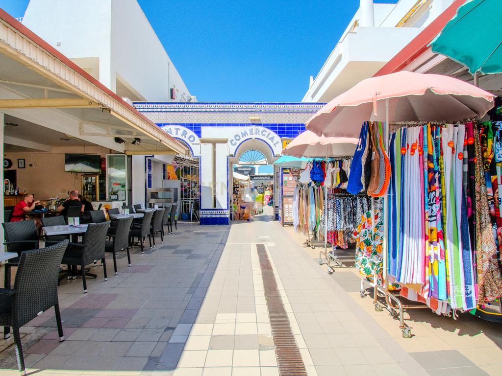 OPORTUNIDADE - Duas Lojas Comerciais no Centro Comercial Borda d’Água - Albufeira - Image 2