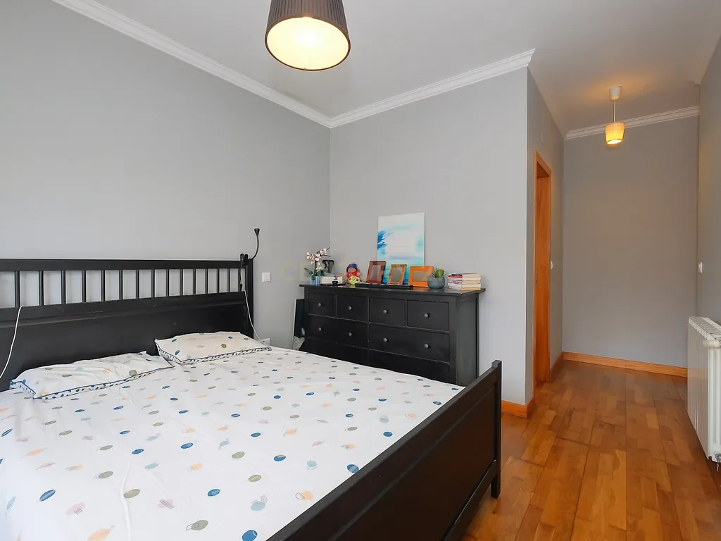 Apartamento T3 com Excelentes Áreas e Garagem na Urbanização Moinho do Guizo – Mina de Água, Amadora - Image 17