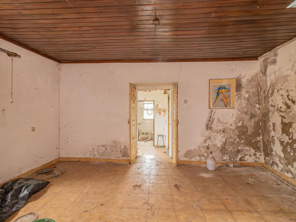 Casa em Ruínas com Jardim em Anais, Ponte de Lima - Image 7