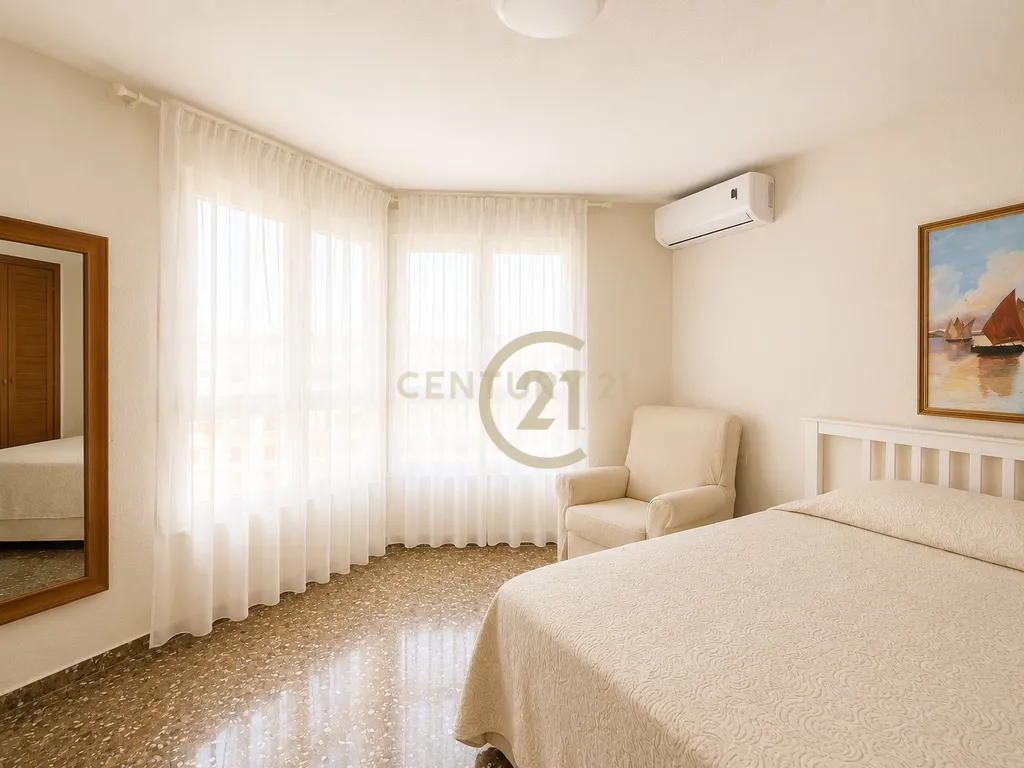 !! Habitação de 265 m² na Avenida Andalucía, Málaga !! - Image 21