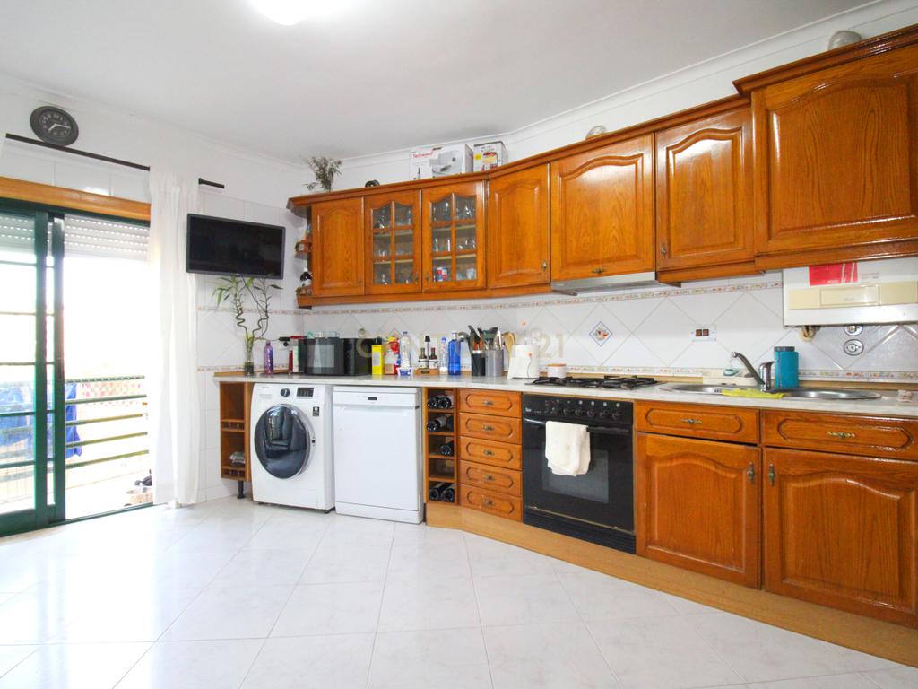 Apartamento T2 em Seixal - Oportunidade Única! - Image 14