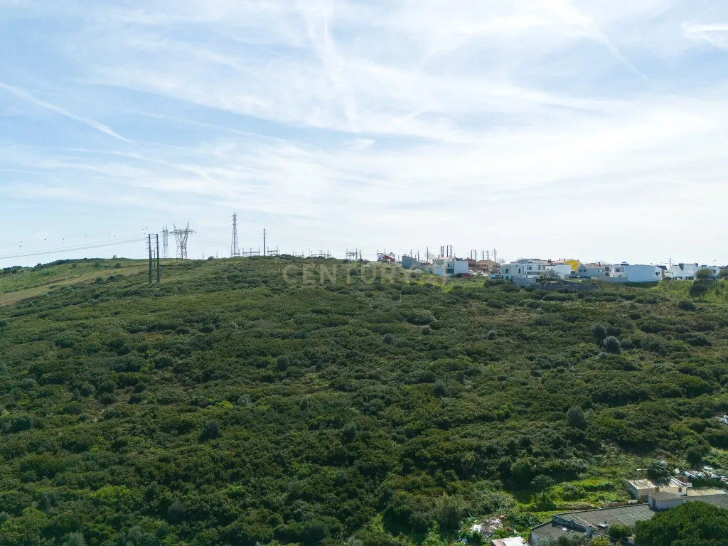Terreno de 623m2 em vias de aprovação/conclusão em Cabra Figa, Rio de Mouro - Image 9