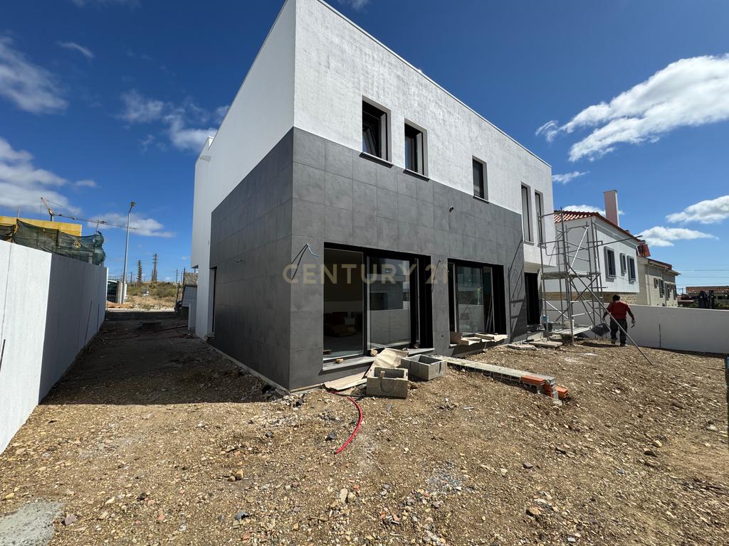 Moradia T4 contemporânea em Construção em Trajouce – São Domingos de Rana, Cascais - Image 23