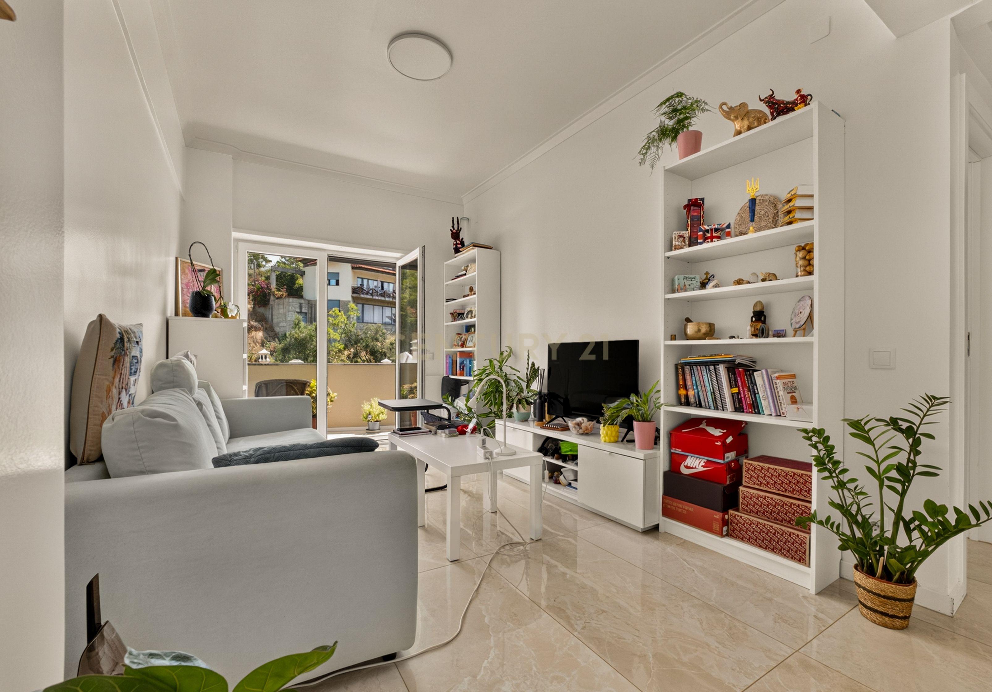 Fotografia 6 de Apartamento T2 totalmente renovado em Cascais | Excelente oportunidade de investimento
