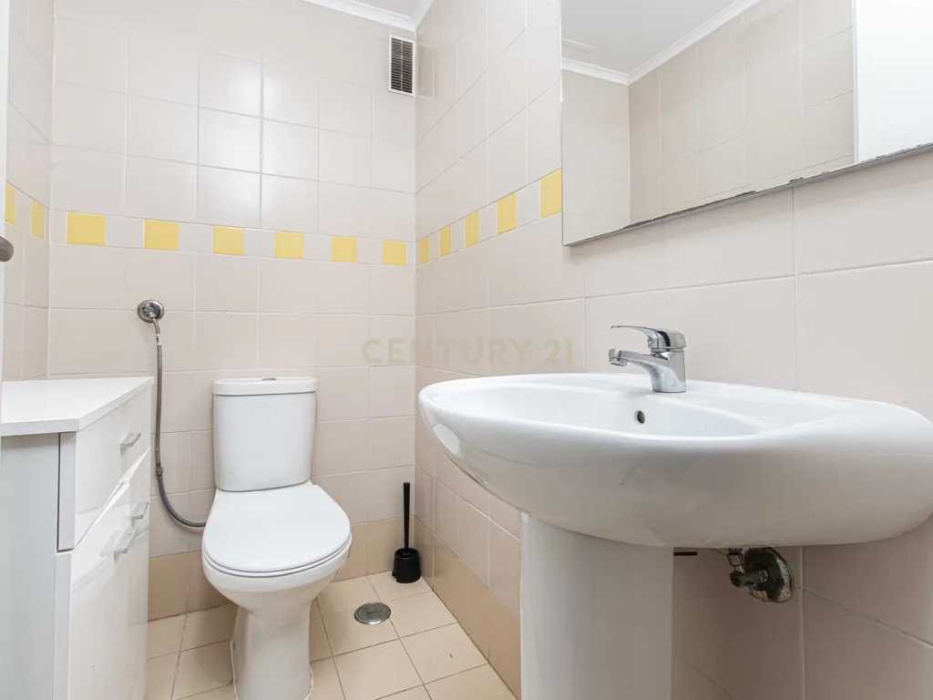 Apartamento T4 em Santa Clara - Lisboa - Image 18