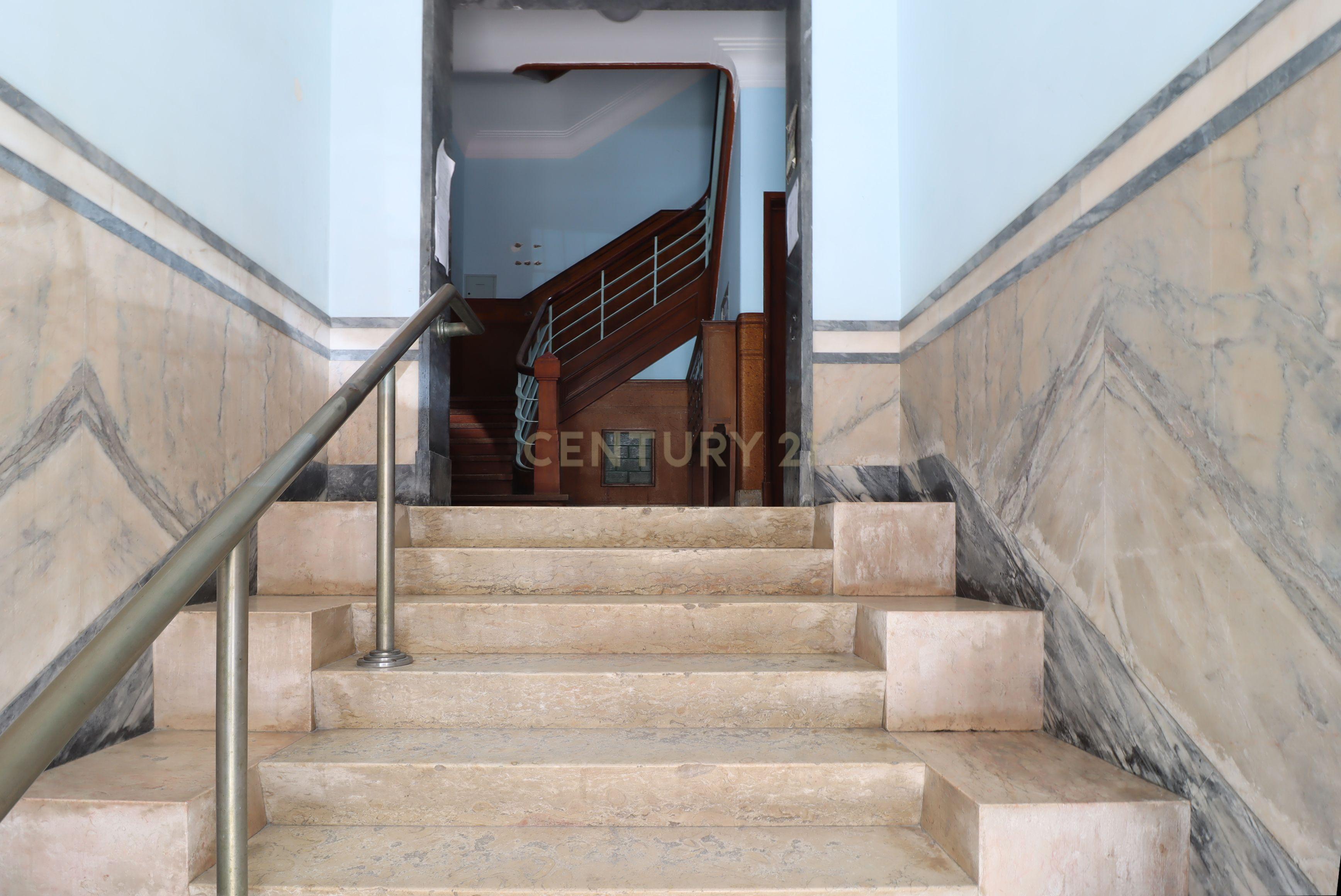 Fotografia 7 de Apartamento Renovado mobilado e equipado no Areeiro, Lisboa -