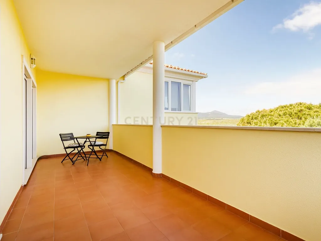 Moradia Geminada T3 com Jardim Privativo e Vista para o Parque Natural – Murches - Image 22
