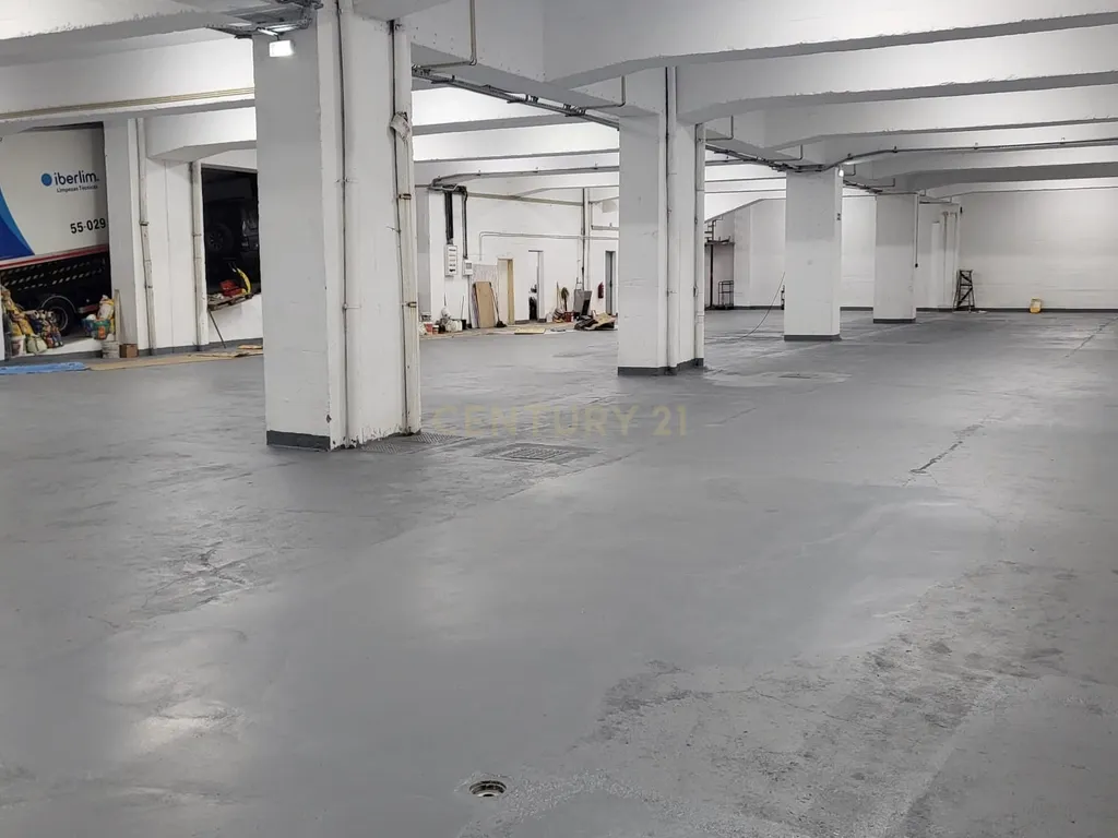 Armazém em Sacavem com 1250 m com uma Rampa para viaturas - Image 9