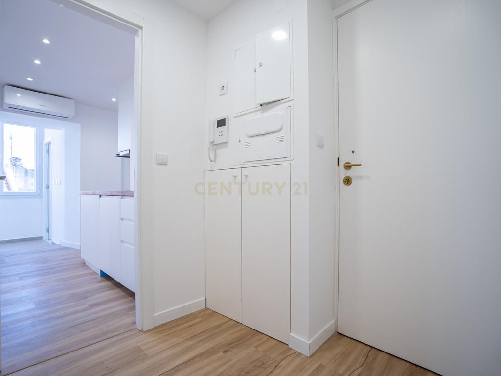 Apartamento T2, Rua do Mato Grosso, Santa Engrácia, São Vicente - Image 13