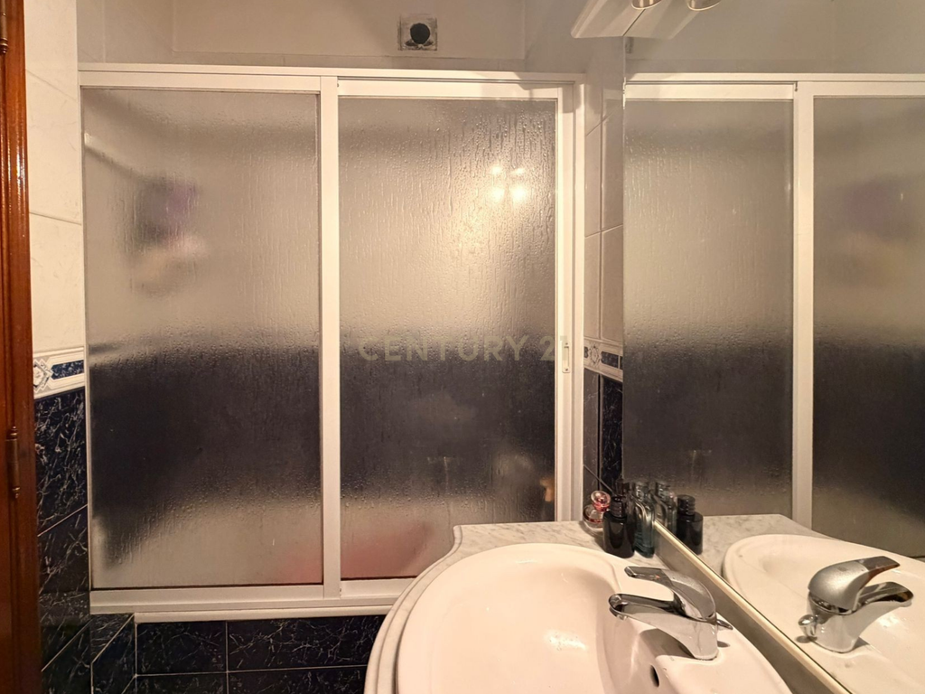 Apartamento T2 em Vialonga com Vista para o Rio - Image 16