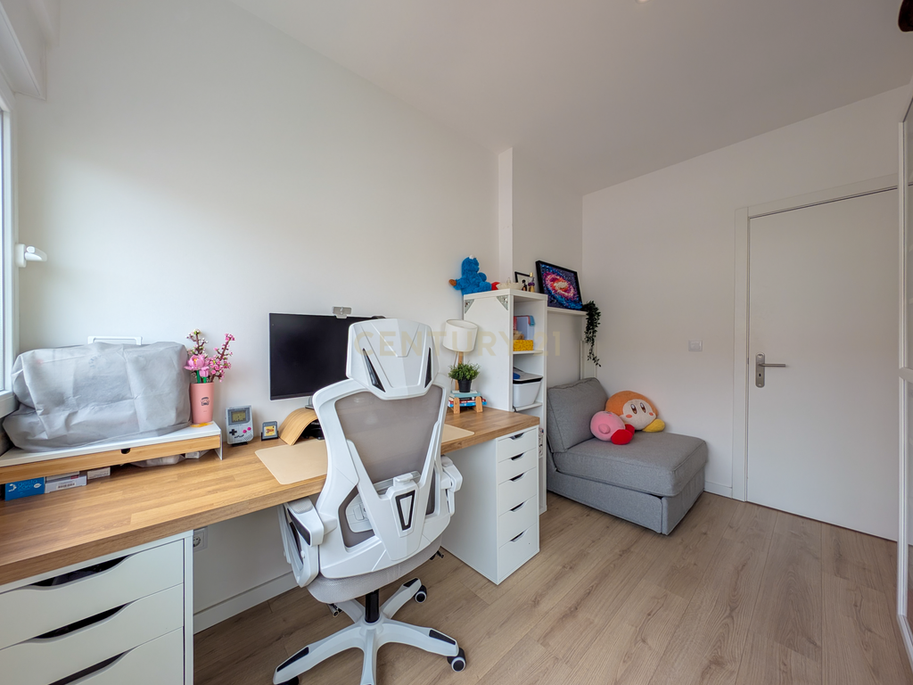 Apartamento de 3+1 assoalhadas totalmente renovado. - 2 Varandas - Image 16