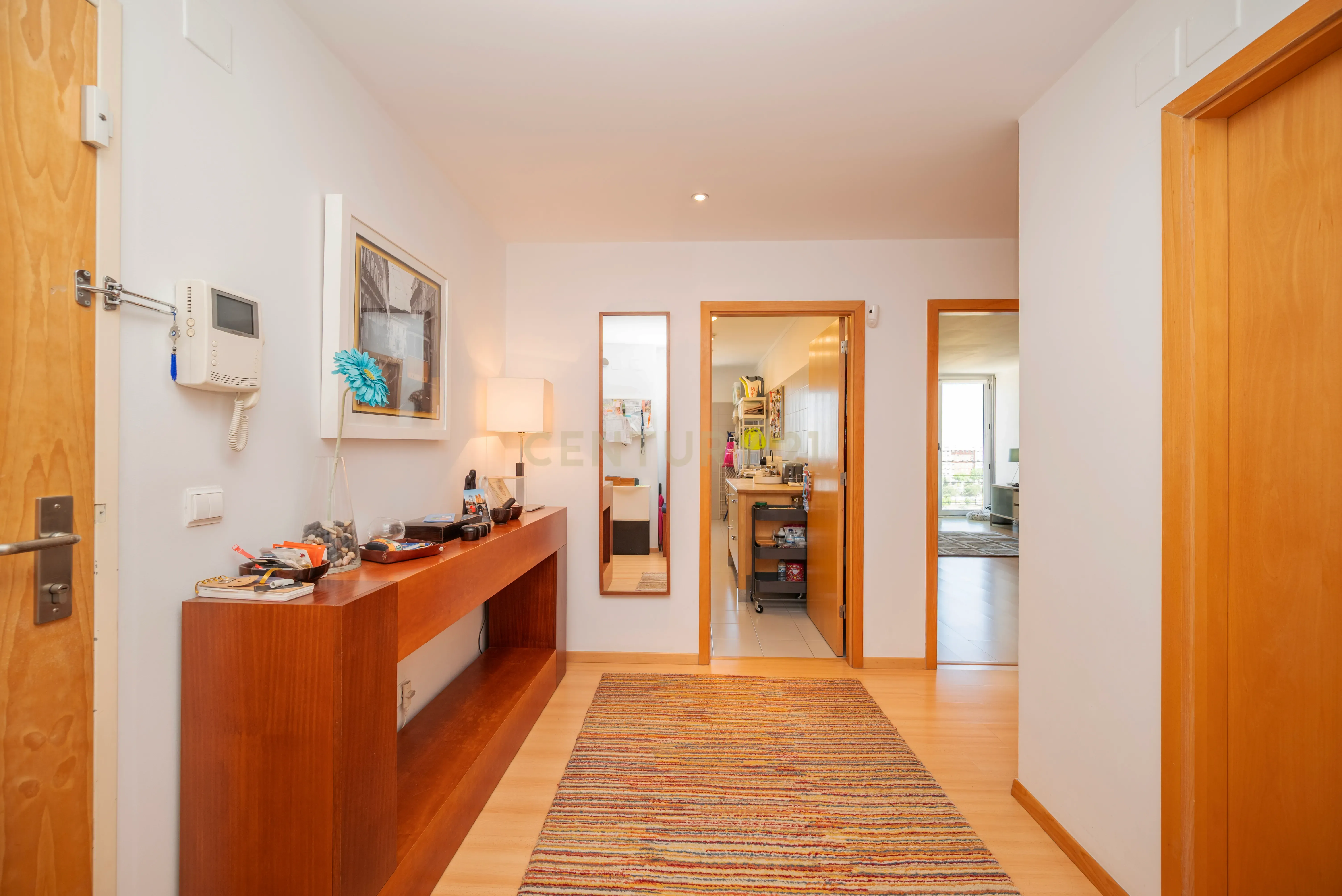 Apartamento T3 Luminoso com Vista Deslumbrante e Localização de Excelência – Parque Oeste / Quinta das Conchas - Image 5