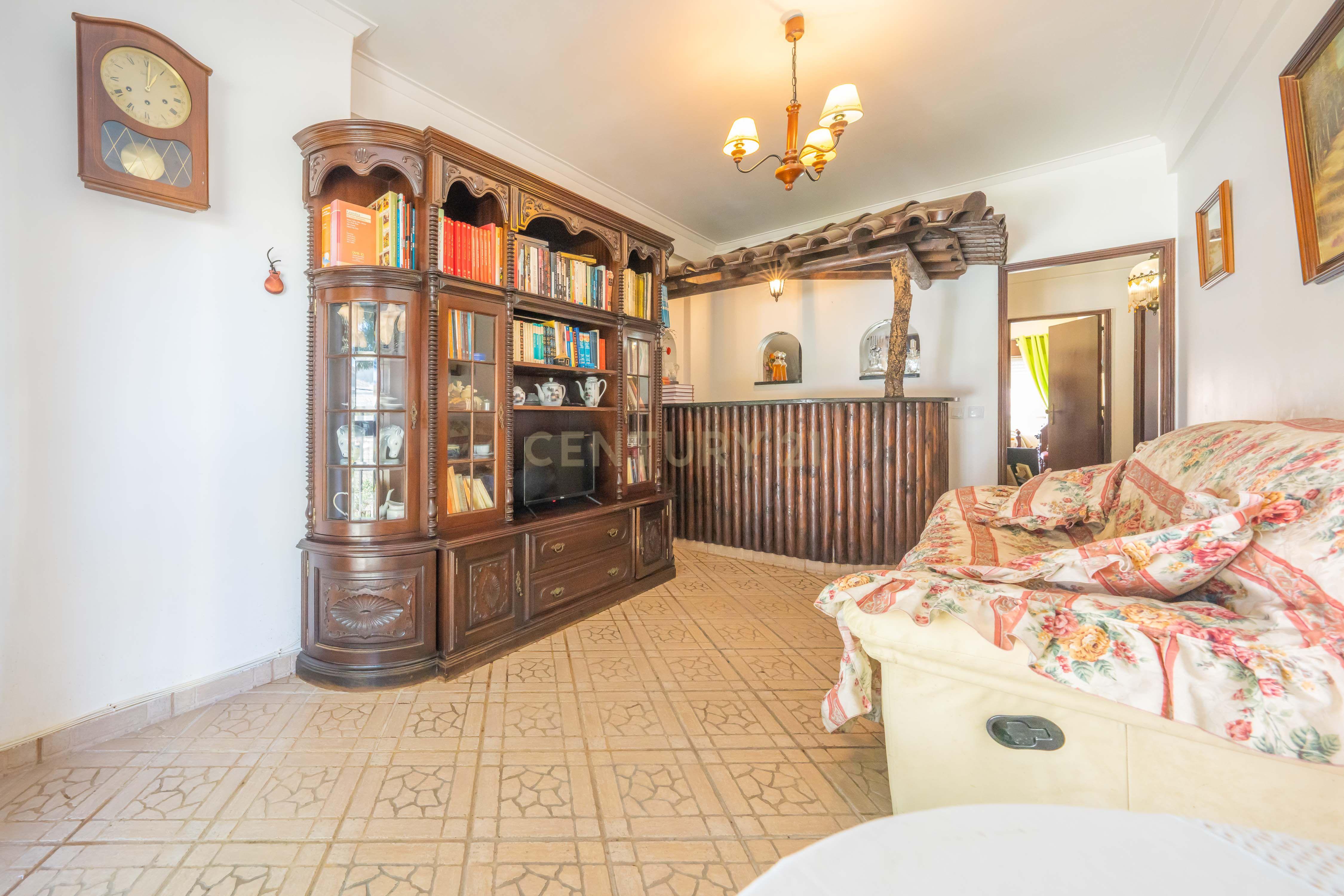 Apartamento T2, na Várzea, em Setúbal - Image 1