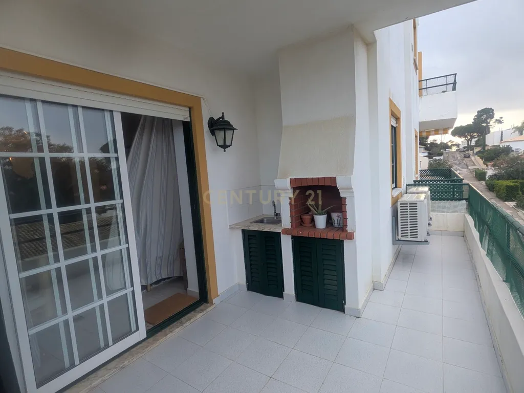 Venda de propriedade com usufruto temporário por 5 anos - T2 em Albufeira/Vila Moura - a poucos metros da praia da Falésia - Image 15