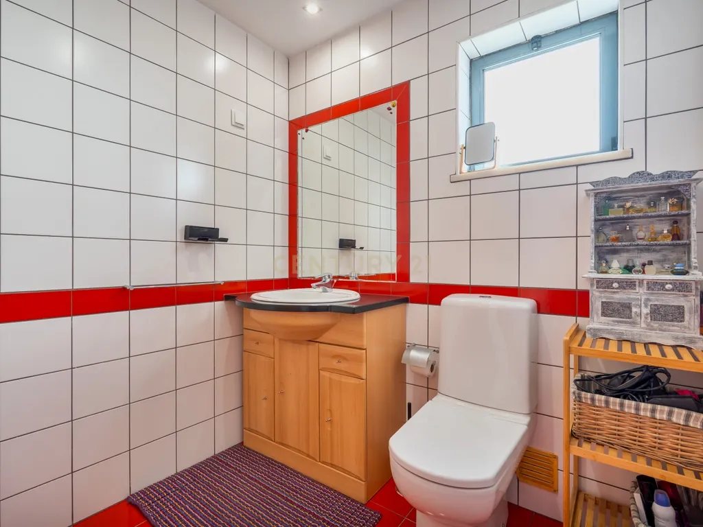 Excelente T3 em Lagoa | Localização Privilegiada perto de Tudo - Image 11