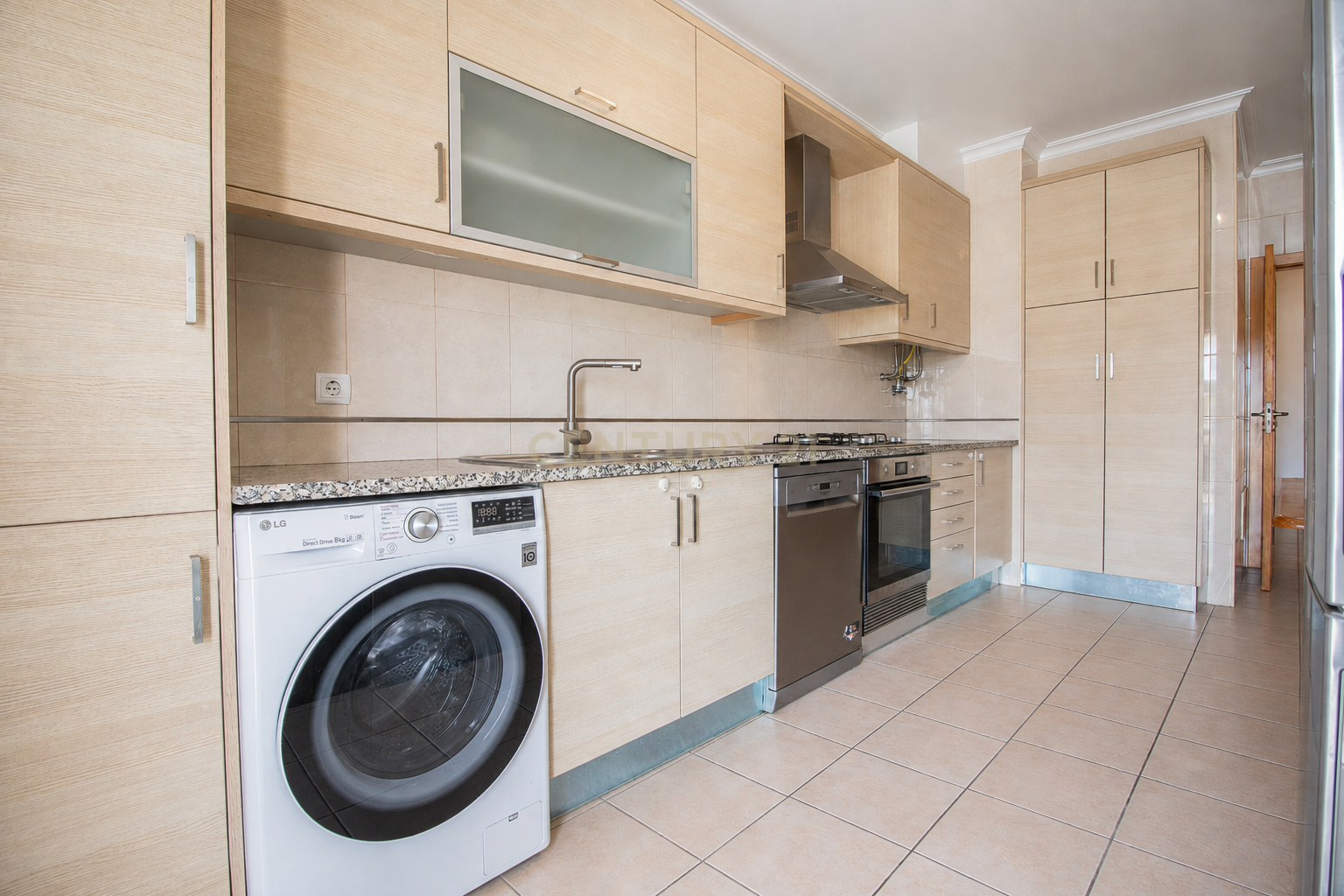 Fotografia 11 de Apartamento T3 com garagem dupla na Estrada de Mira – Figueira da Foz