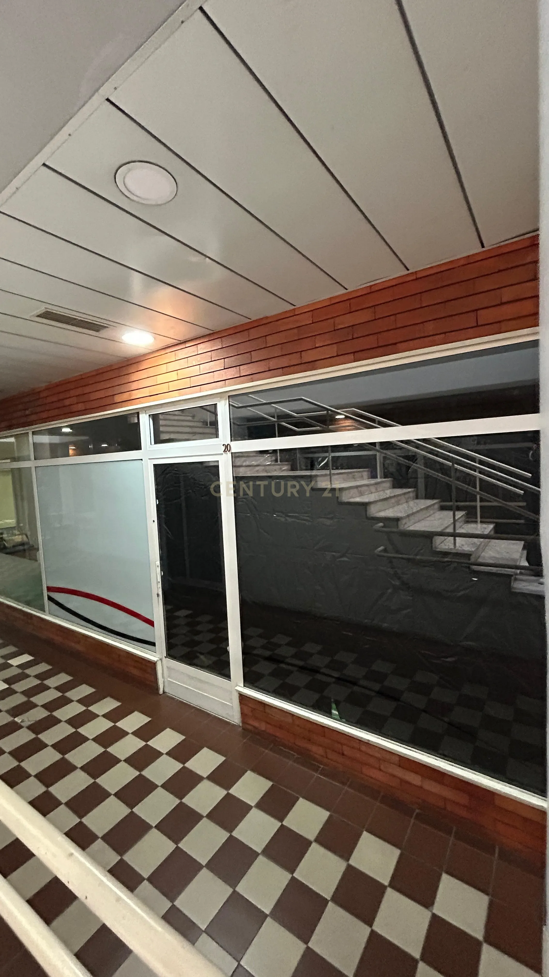 Fotografia 6 de Loja Comercial I Guimarães