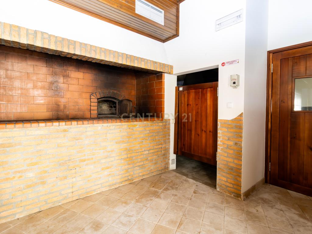 MORADIA EXCLUSIVA EM ALCOBAÇA – CONFORTO, ESPAÇO E POTENCIAL DE INVESTIMENTO! - Image 47