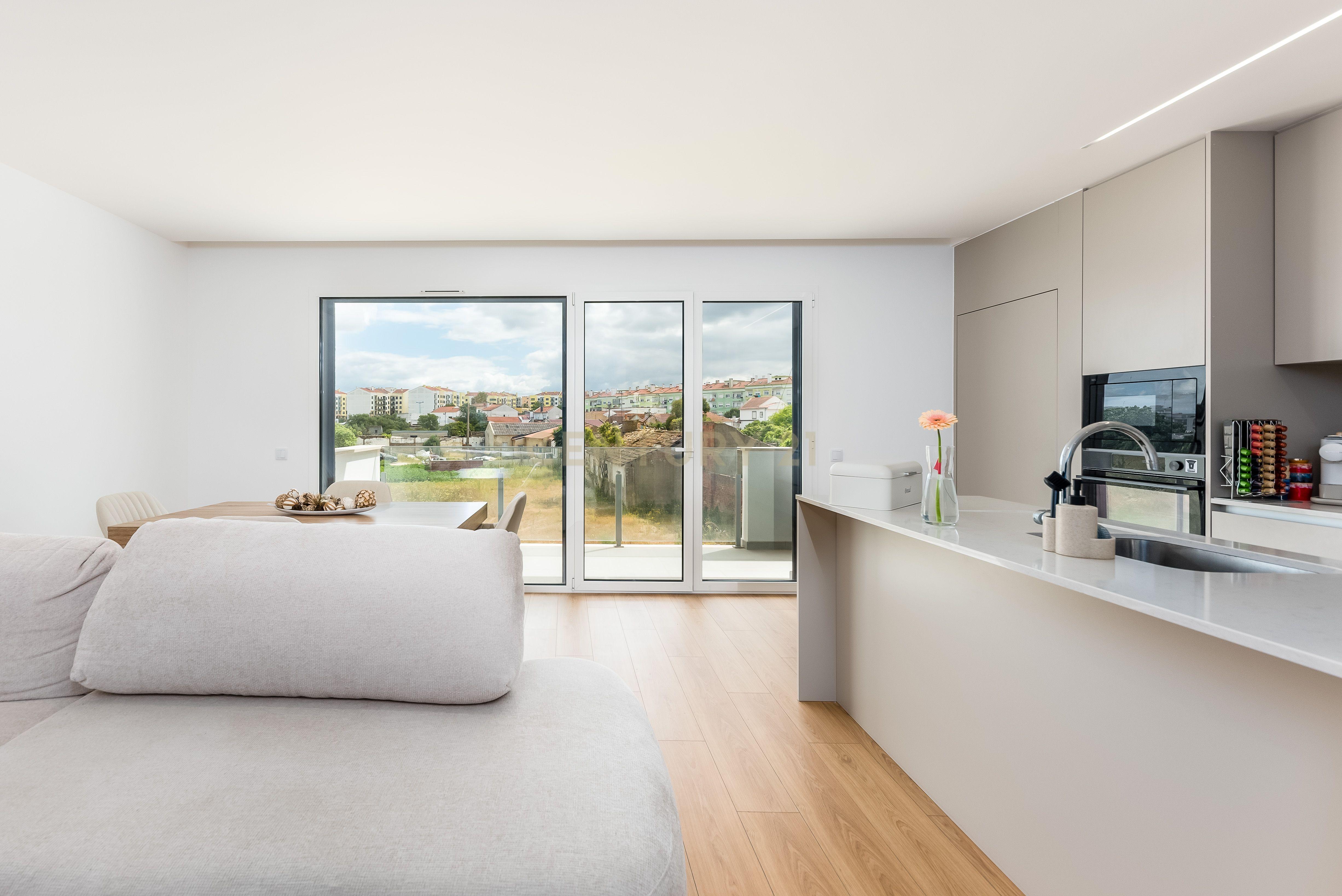 Fotografia 10 de Apartamento T3 com Varandas em Montijo, Setúbal