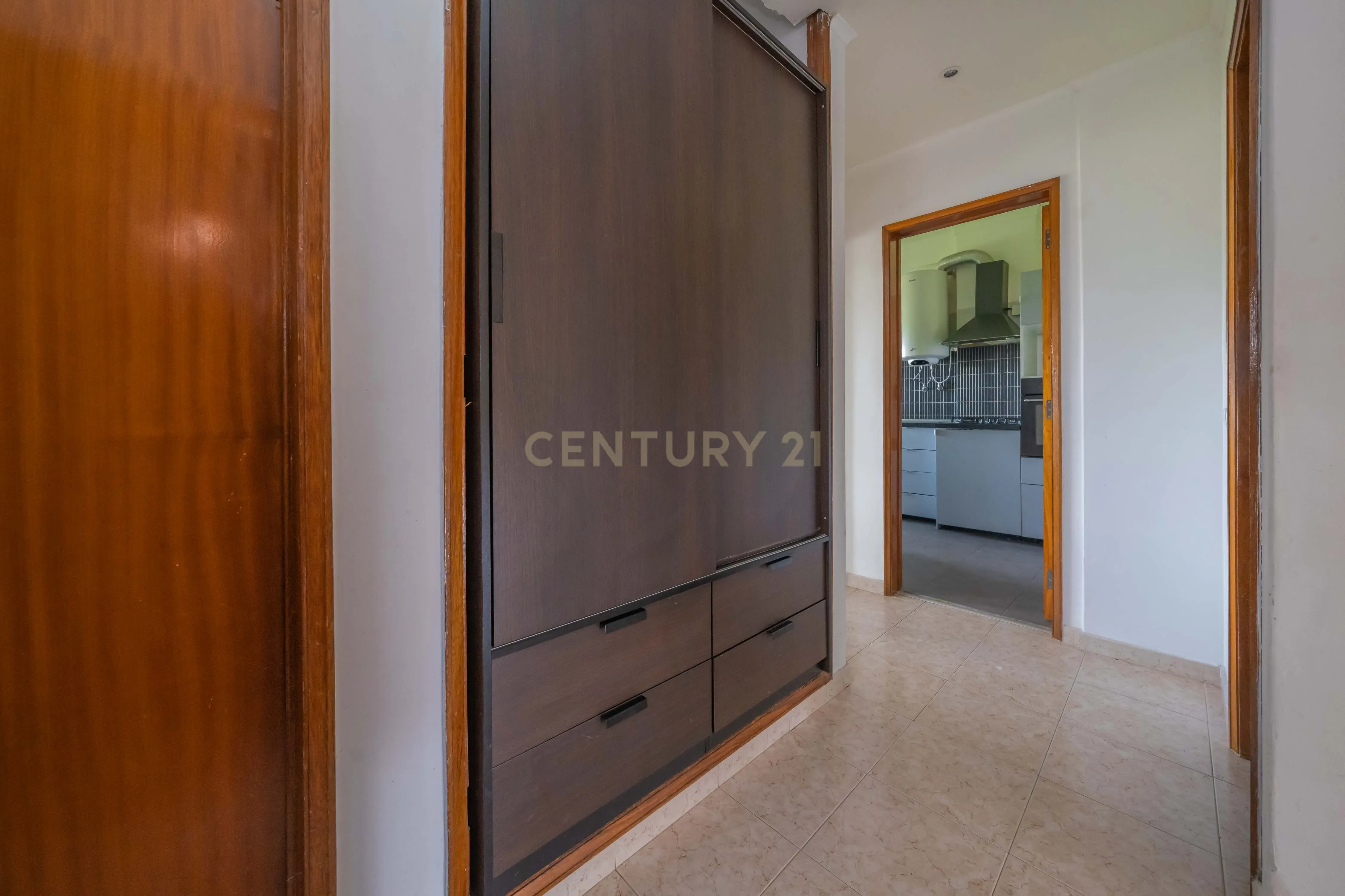 Apartamento T3, Pronto Habitar, no Padre Nabeto, Aires - Image 26